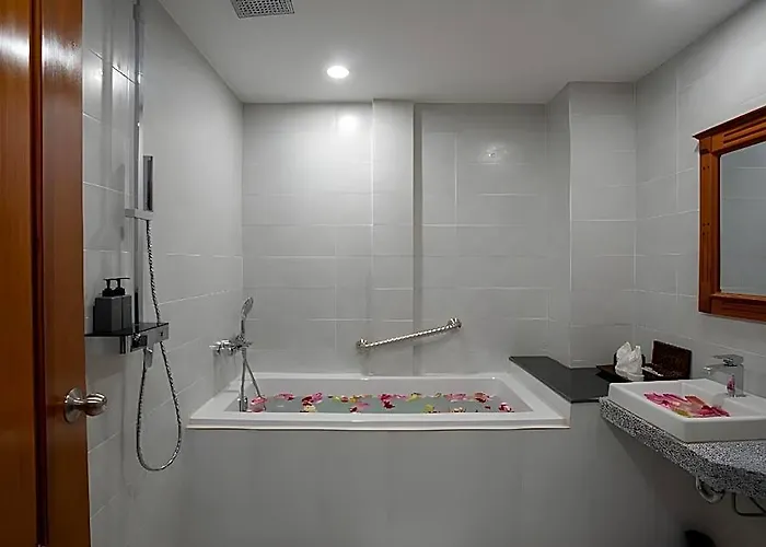 Angkor Boutique 4*